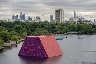 Christo and Jeanne-Claude The London Mastaba, Serpentine Lake, Hyde Park, 2016-18 Photo: Wolfgang Volz © 2018 Christo