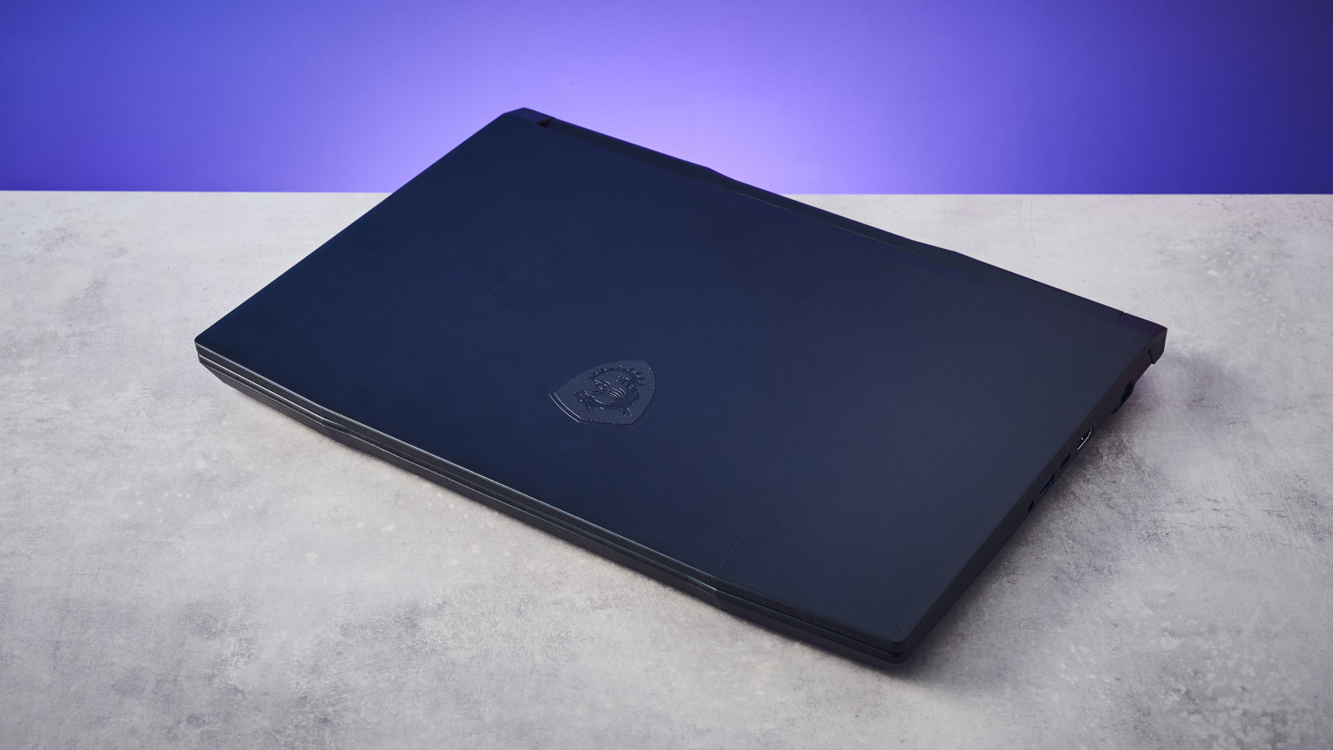 A black MSI Katana 15 HX B14W gaming laptop