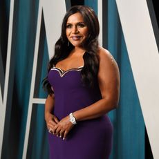 beverly hills, california february 09 mindy kaling attends the 2020 vanity fair oscar party hosted by radhika jones at wallis annenberg center for the performing arts on february 09, 2020 in beverly hills, california photo by jon kopaloffwireimage