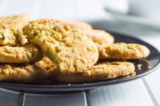 pistachio cookies