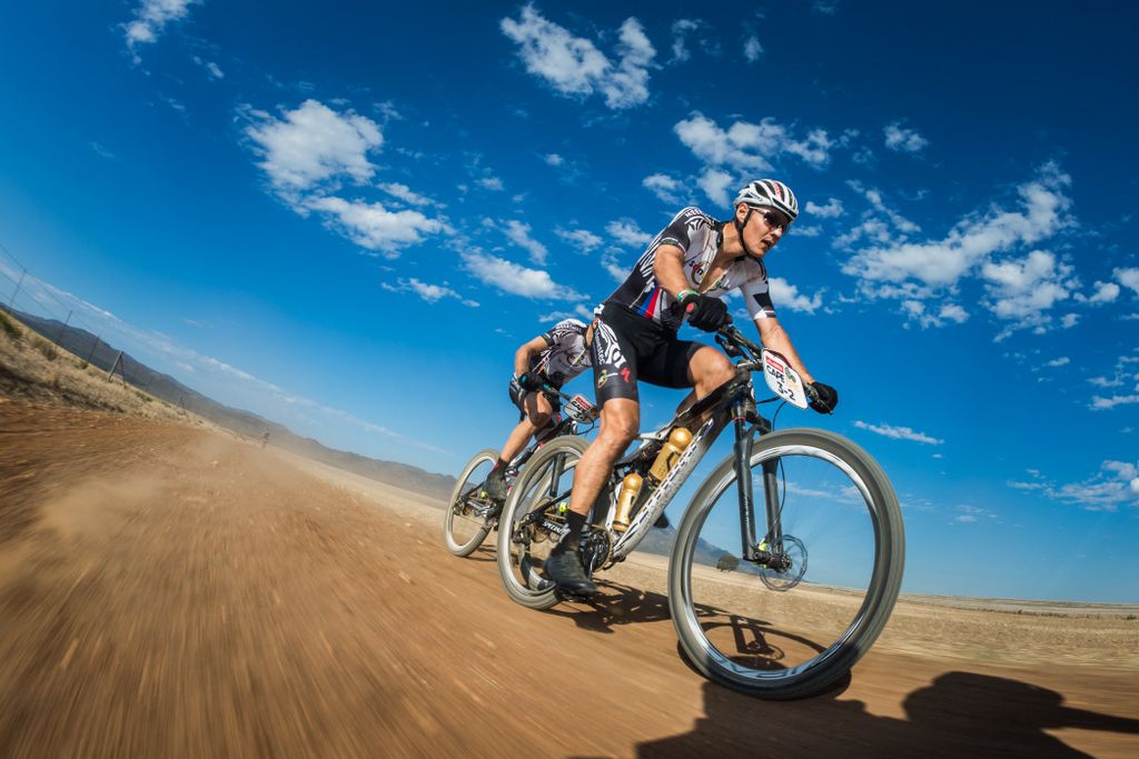 Jaroslav Kulhavy and Christoph Sauser (Investec-Songo-Specialized)