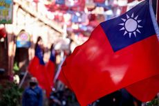 Taiwanese flags are pictured on the street in Kinmen