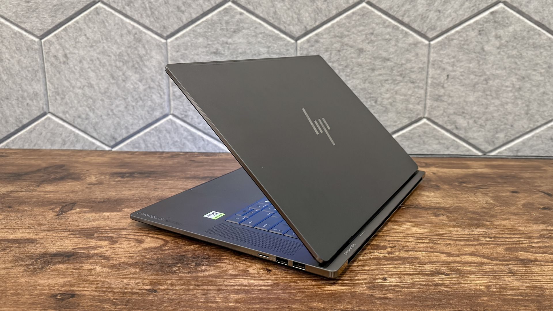 HP OmniBook Ultra 16