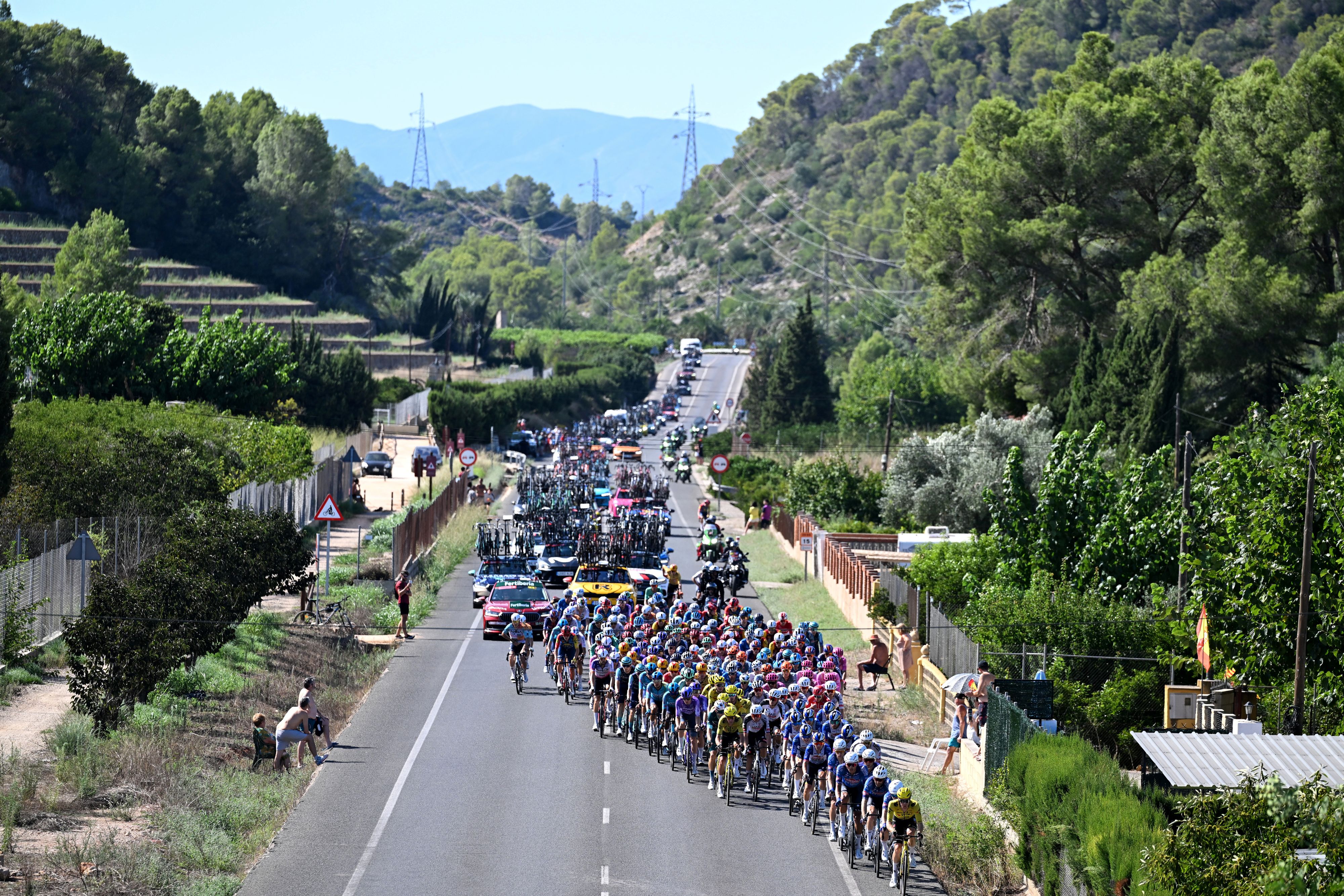 Vuelta a España stage 9 LIVE: Alto de Aitana awaits as race carries on without Pogačar