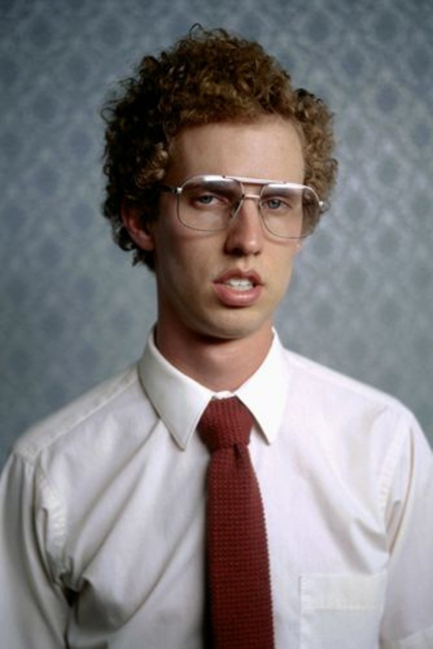 30-bespectacled-characters-on-film-2-1556696031-NVRp-column-width-inline