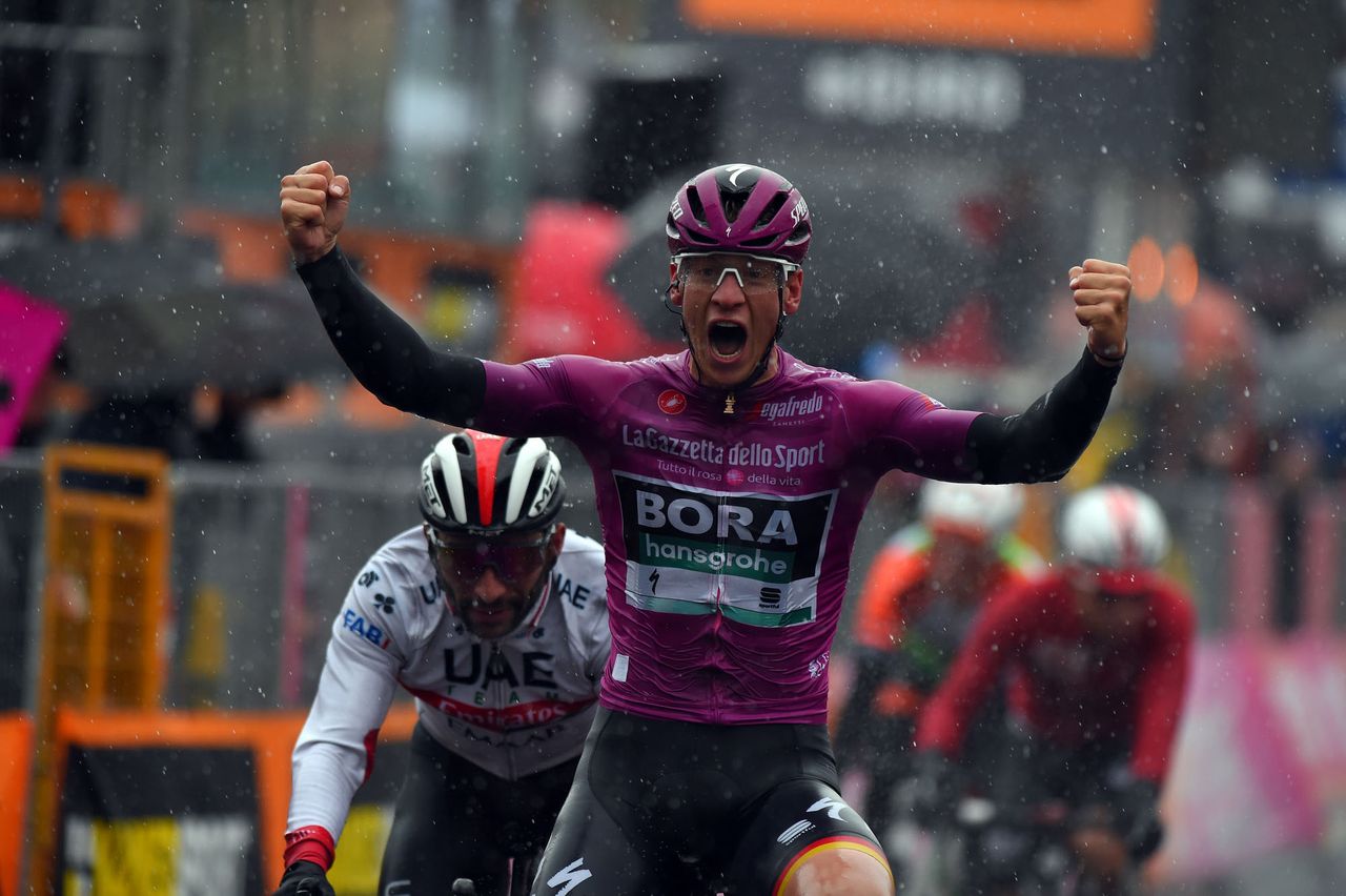 Pascal Ackermann (Bora-Hansgrohe) wins stage 5 of the Giro d'Italia
