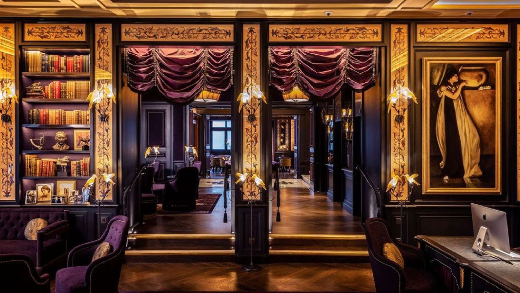 L'oscar hotel lobby