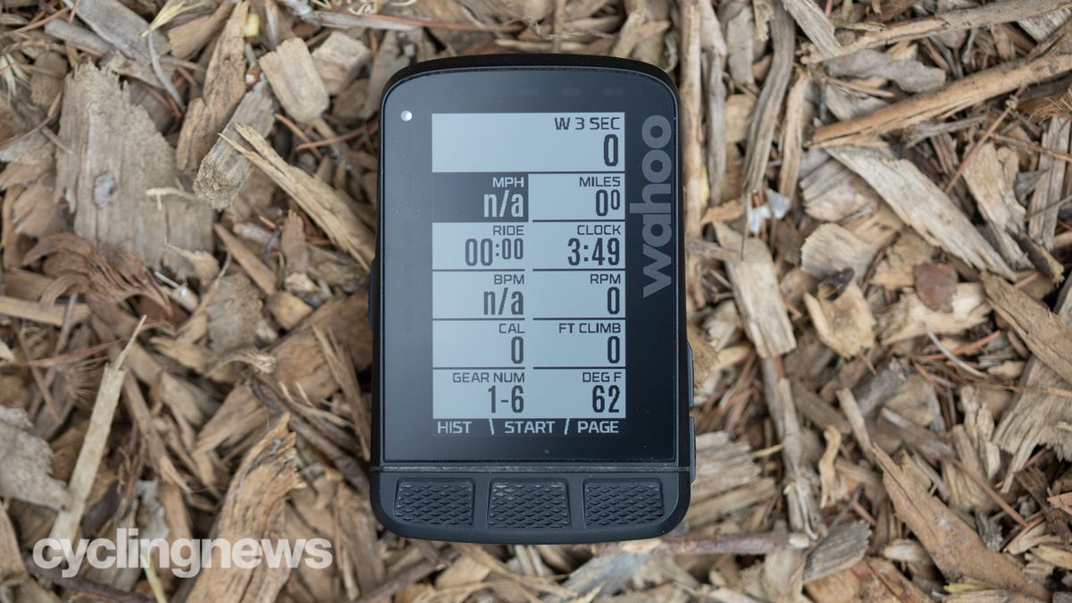 Wahoo Elemnt Roam displaying selected gear