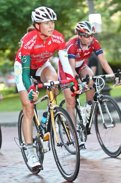 Heather Logan-Sprenger (Colavita-Forno d'Asolo) makes it over some of the slick bricks along the course.