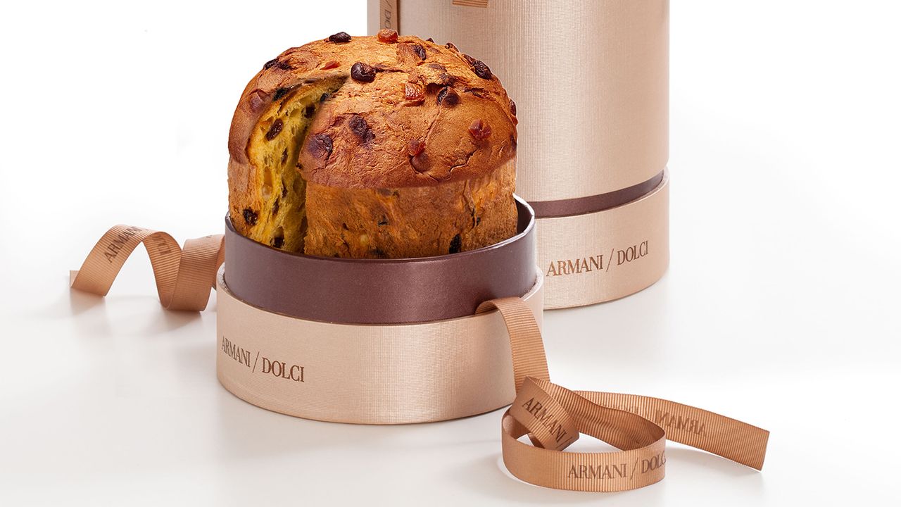 armani_dolci_natale_2016_mini_panettone.jpg