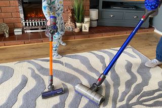 Comparing the Casdon Dyson Cordless Vacuum Toy to the real thing