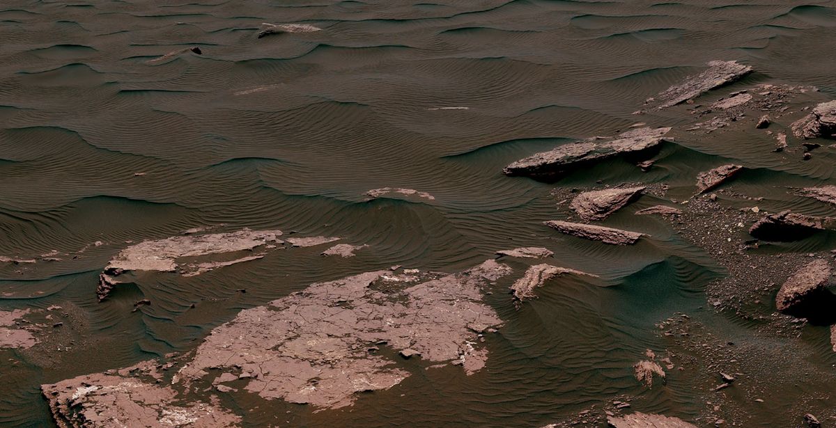 Curiosity Rover Eyes Gorgeous Black Sand Dunes on Mars (Photos) | Space