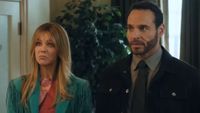 Kaitlin Olson and Daniel Sunjata in High Potential.