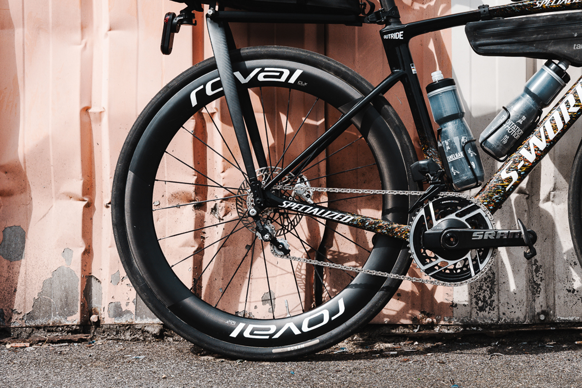 Jack Thompson's custom Specialized Roubaix 1903 featuring a unique 2-speed drivetrain especially adapted for this challenge