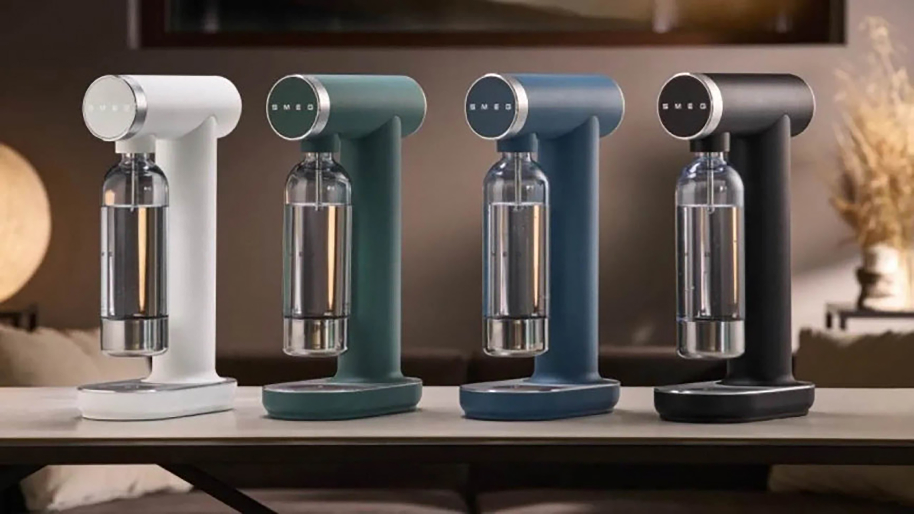 SMEG sparkling water maker