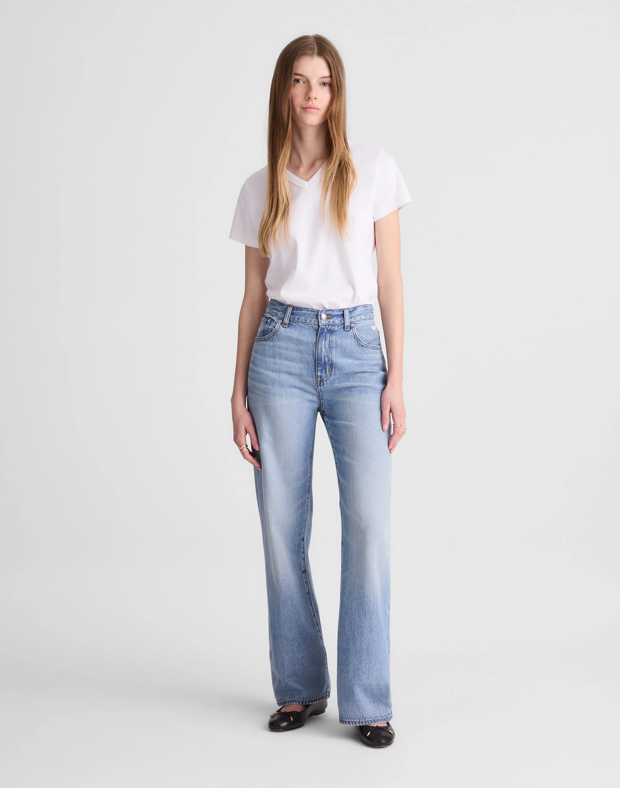The Perfect Vintage Wide-Leg Jean in Airy Denim