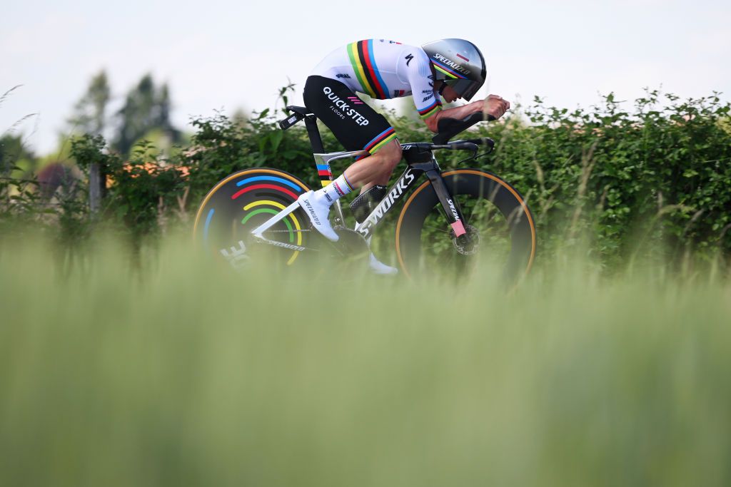NEULISE FRANCE JUNE 05 Remco Evenepoel of Belgium and Team Soudal QuickStep sprints during the 76th Criterium du Dauphine 2024 Stage 4 a 344km individual time trial at stage from SaintGermainLaval to Neulise 552m UCIWT on June 05 2024 in Neulise France Photo by Dario BelingheriGetty Images