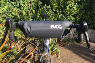 Image shows the Evoc Handlebar Pack BOA which is one of the best bike handlebar bags