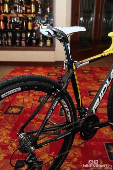 Ridley builds the back end of Amy Dombroski's (Telenet-Fidea) X-Fire with stout wishbone-style stays.