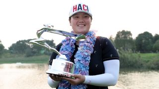 Angel Yin with the Buick LPGA Shanghai trophy