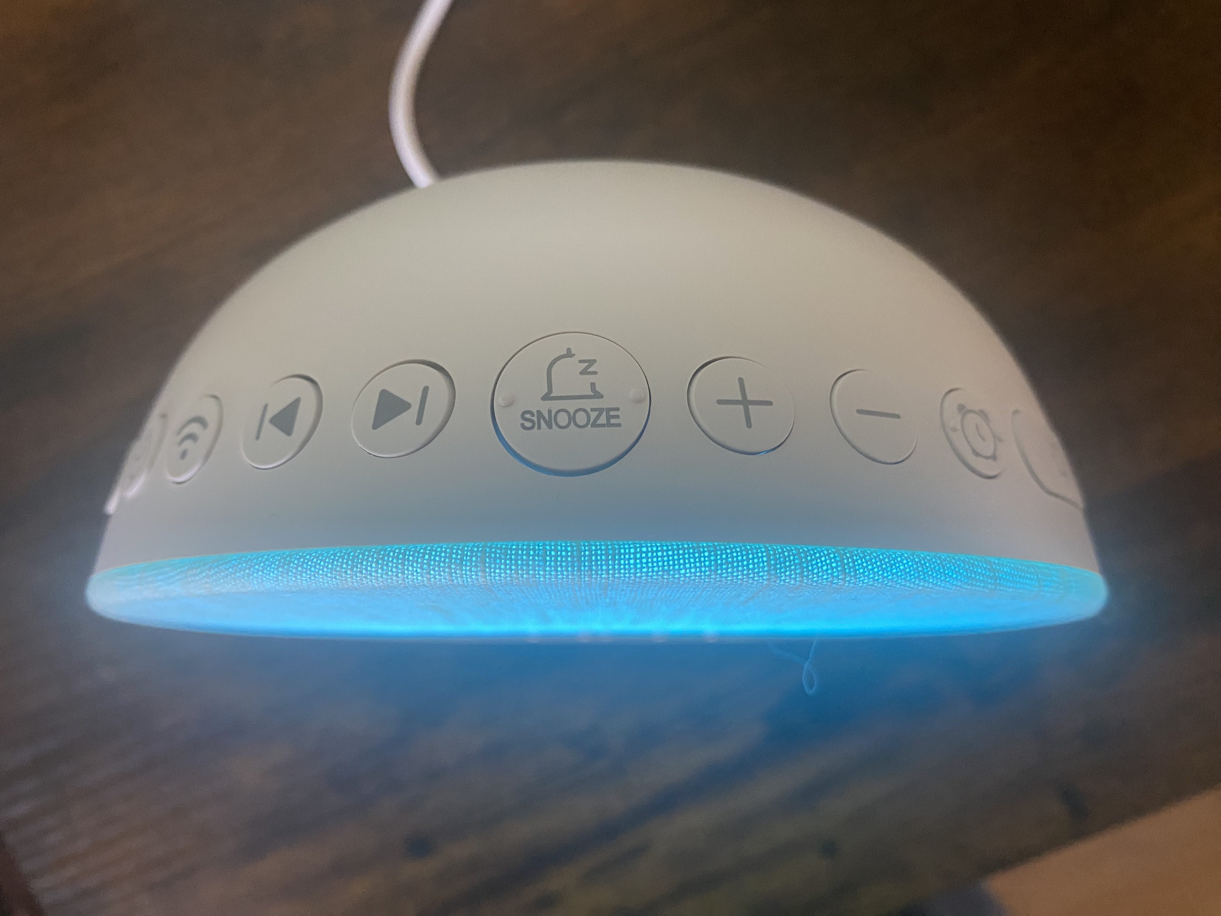 Dreamegg Sunrise 1+ alarm clock - side view