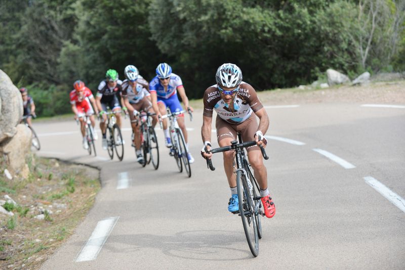 Jean-Christophe P&eacute;raud (Ag2r-La Mondiale) attacks with seven kilometres to race