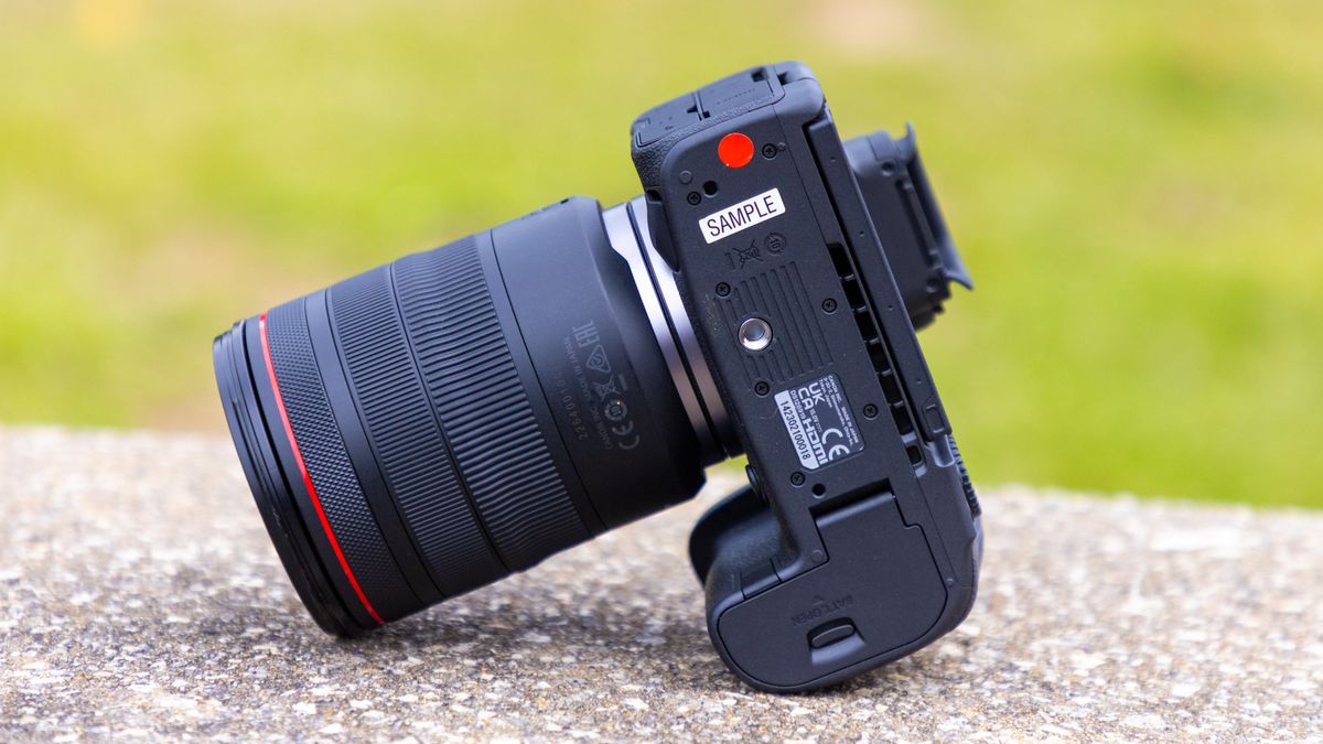 Canon's EOS R5 Mark II launches with predictive AF, 8K 60p and AI ...