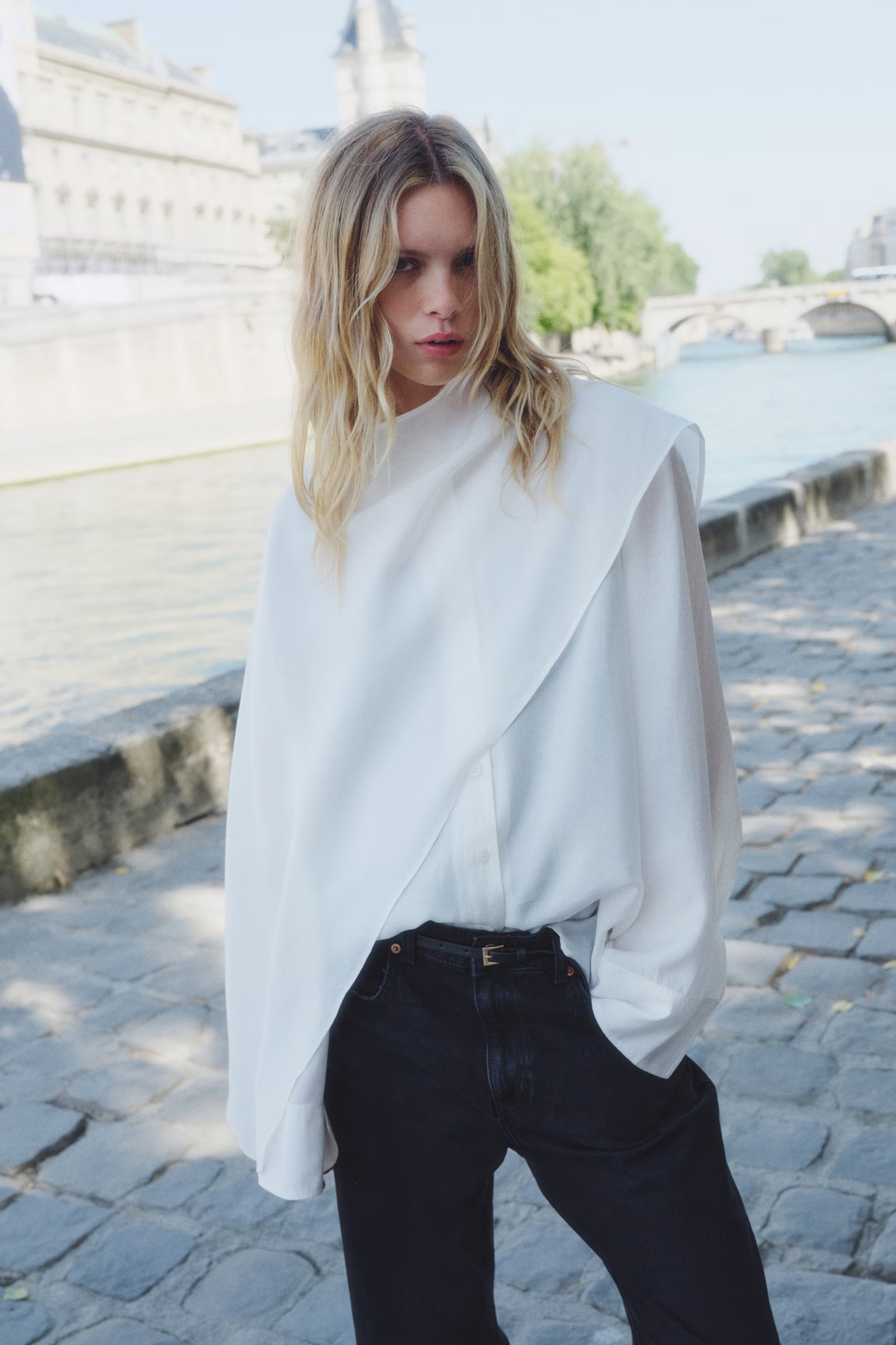 CAPE BLOUSE