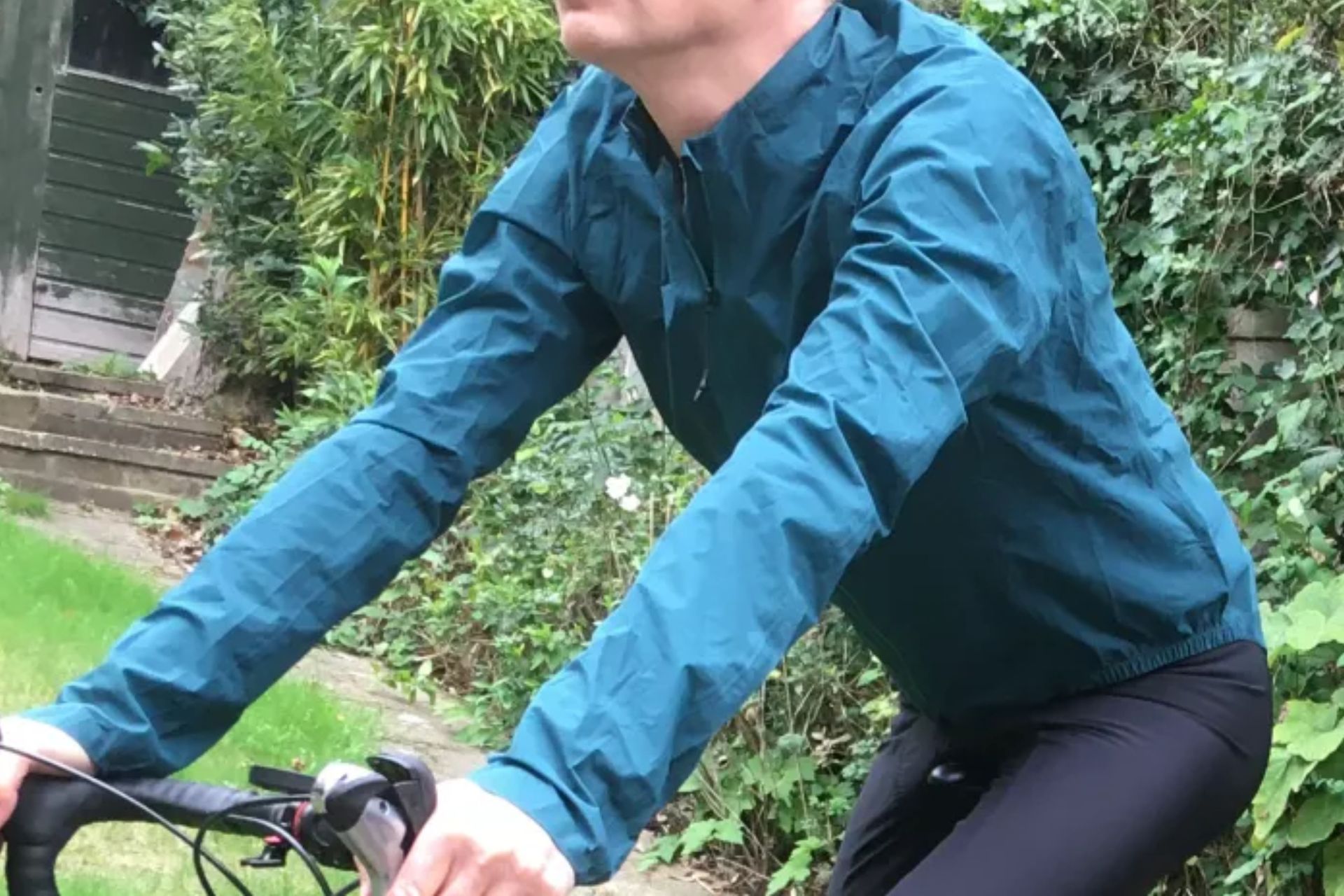 thin waterproof cycling jacket