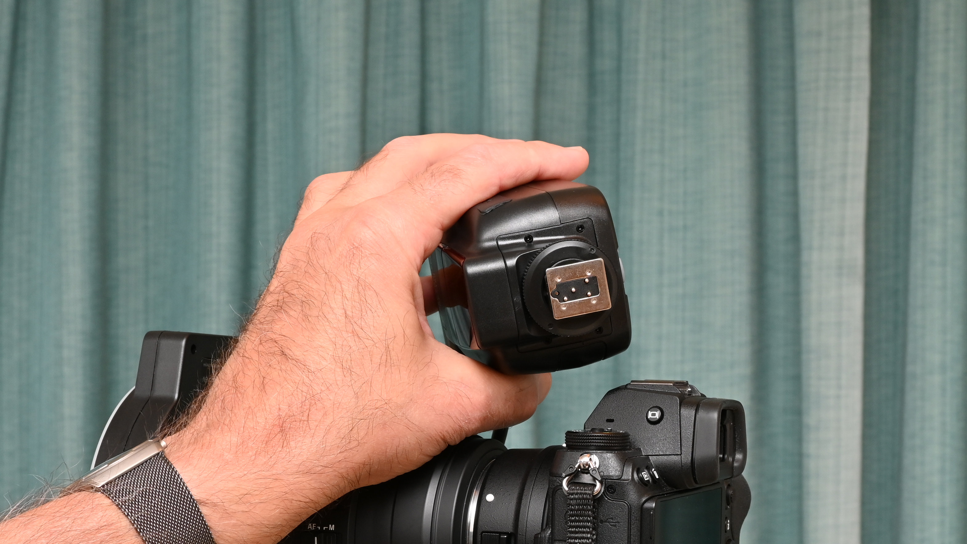 K&amp;amp;F Concept KF-150 Macro Ring Flash product shot