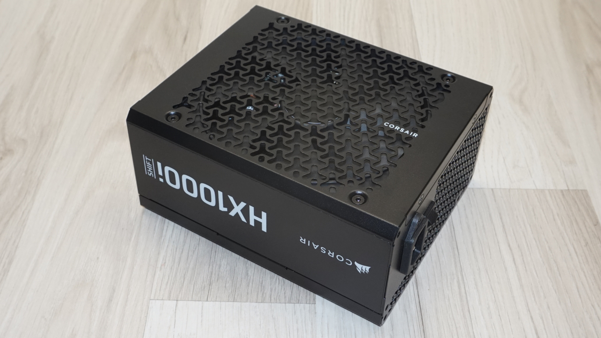 Corsair HX1000i Shift PSU