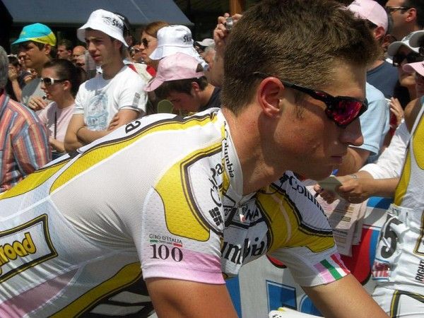 This is some pink on the jerseys of Team Columbia for the Centennial of the Giro d'Italia.
