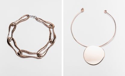 Left : ’Link’ bronze necklace and Right : ’Pendo’ bronze collar