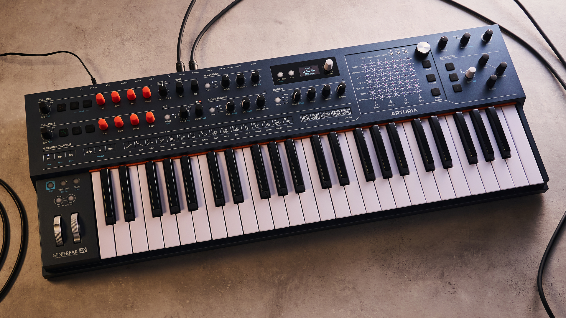 Arturia MiniFreak 49
