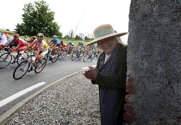Cycling attracts young and old