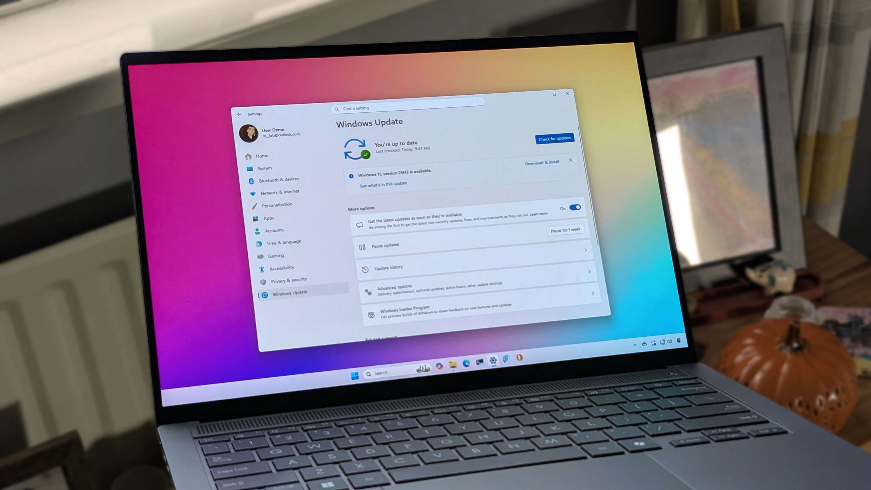 How to install Windows 11 version 25H2 right now