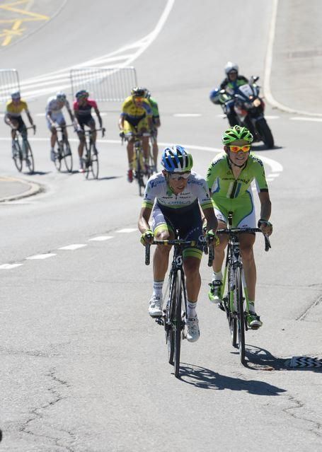 Johan Esteban Chaves (Orica-GreenEdge) got away with DAvide Formolo (Cannondale)