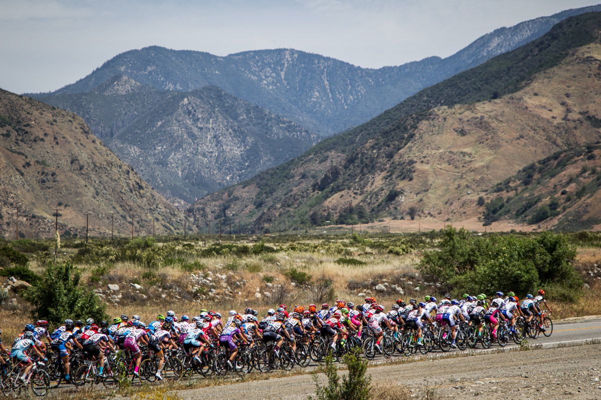 The women head towards the final climb to the finish