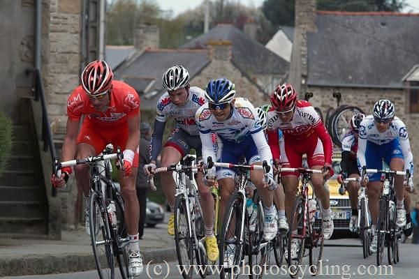 The breakaway in Fl&egrave;che d'Emeraude