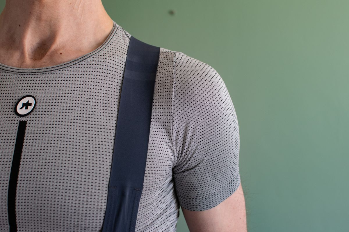 A Rapha Powerweave bibshort bibstrap