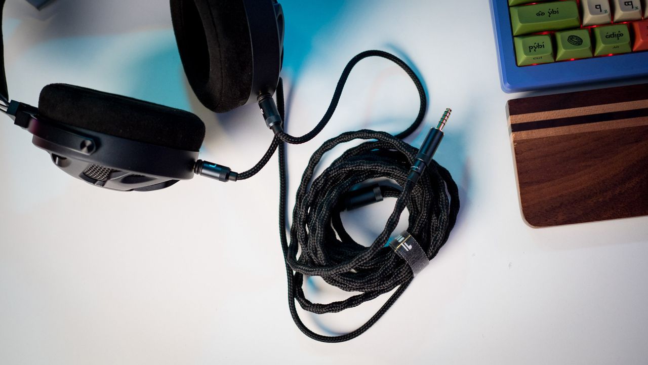 Fiio FT3 over-ear headset review