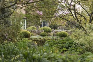 Sandhill Farmhouse, Petersfield West Sussex, April May 2018