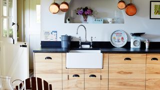 Solid wood kitchen with flush doors by Martin Heydon