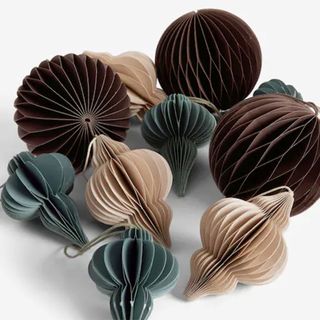 Neutral paper honeycomb baubles