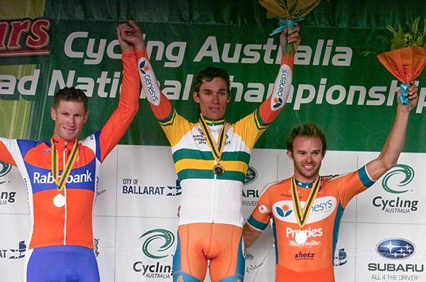 The elite men's podium (l-r): Mark Renshaw (2nd, New South Wales), Anthony Giacoppo (1st, Western Australia) and Steele Von Hoff (3rd,Victoria).