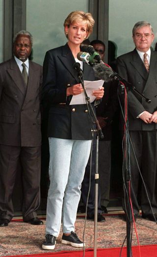 ANGOLA - JANUARY 13: Diana, Princess Of Wales, Making A Speech On Her Arrival At Luanda Airport, Angola, On The Start Of Her Four Day Visit To Red Cross Projects In Angola (Photo by Tim Graham Picture Library/Getty Images)
