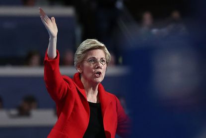 Elizabeth Warren lights into Donald Trump at Democratic convention
