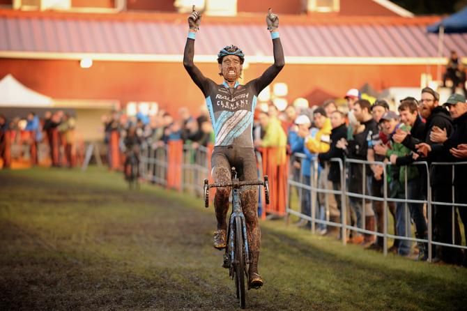 James Driscoll (RALEIGH/CLEMENT) takes the win