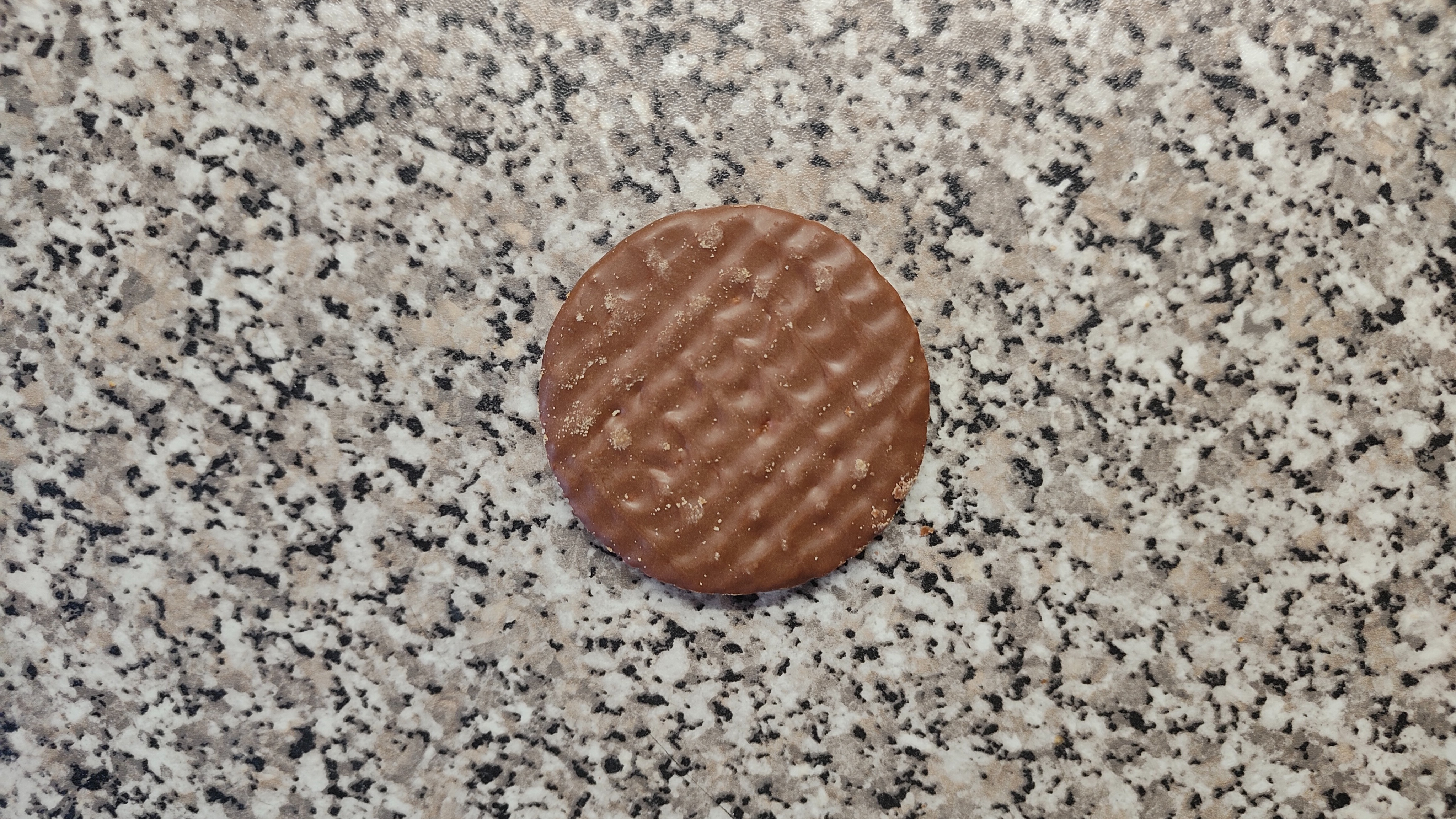 Picture of a biscuit taken using the Realme GT 2 Pro