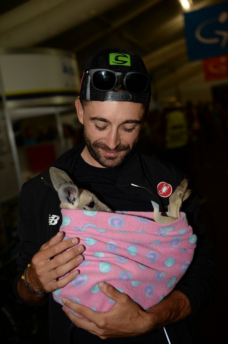 Moreno Moser meets a new friend